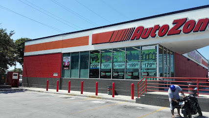 AutoZone Refacciones (Av Periferica) en Ciudad del Carmen