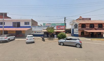 Refaccionaria y Auto Baño Tello’s en El Salto