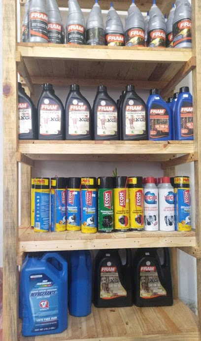 Refaccionaria Automotriz Los Moo's en Campeche