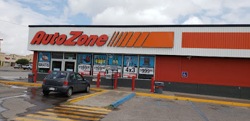 AutoZone Refacciones (Av. Nueva España) en Chihuahua
