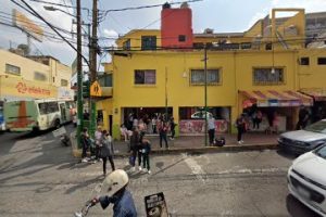Refaccionaria Robledo en La Magdalena Contreras