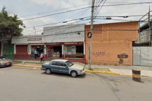 Refaccionaria Sampedro en Xochimilco