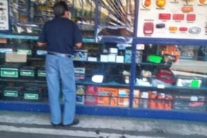 Refaccionaria Monarca en Naucalpan