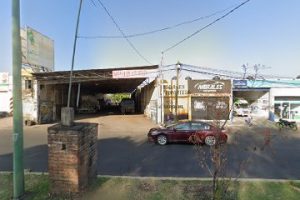 Morales Autopartes en Zamora