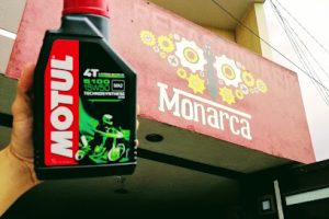 Moto-Refaccionaria Monarca en Zamora