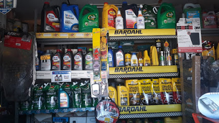 Refaccionaria Alex en Tlaquepaque