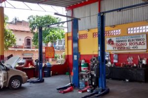Refaccionaria y Servcio Eléctrico Toño Rosas en Puerto Vallarta