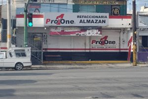 Refaccionaria Almazan en San Nicolás de los Garza
