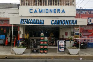 Refaccionaria Camionera en San Juan Bautista Tuxtepec