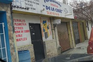 Refacciones de La Cruz en García