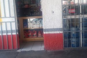 Refaccionaria Estevez en Nogales