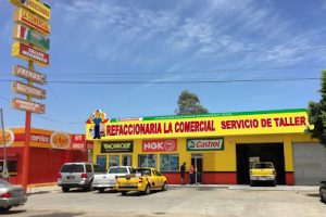 Refaccionarias La Comercial (Av Libertad) en San Luis Río Colorado