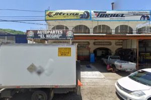 Autopartes El Negro en Zihuatanejo