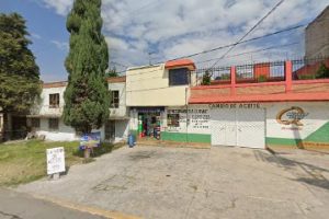 Refaccionaria La Curva en Cuautitlán Izcalli