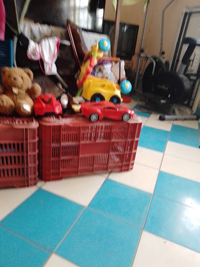 Tendejón San Juan Refaccionaria El Rey en Umán