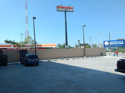 Refaccionaria Autozone en Pánuco