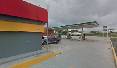 Refaccionaria Cuatro Ruedas en Tihuatlán
