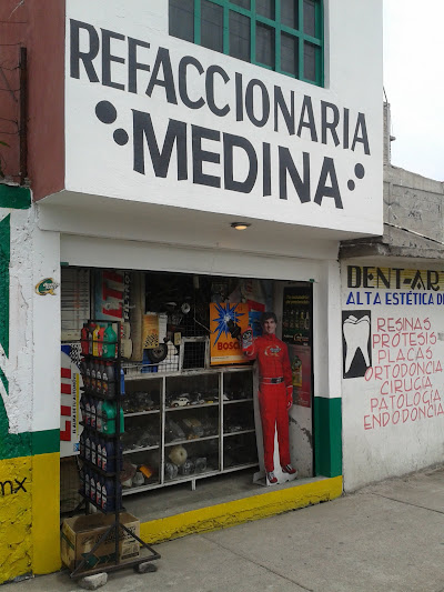 Refaccionaria Medina (Av. Carlos Hank González ) en Ecatepec de Morelos